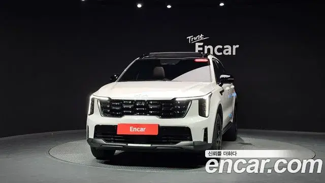 Kia Sorento 2024 — Photo 2/20