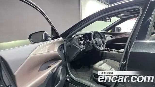 Lexus RX350h 2024 — Şəkil 10/20