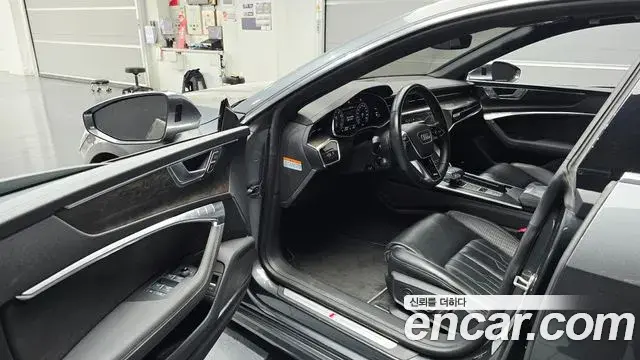 Audi A7 2020 — Photo 3/33