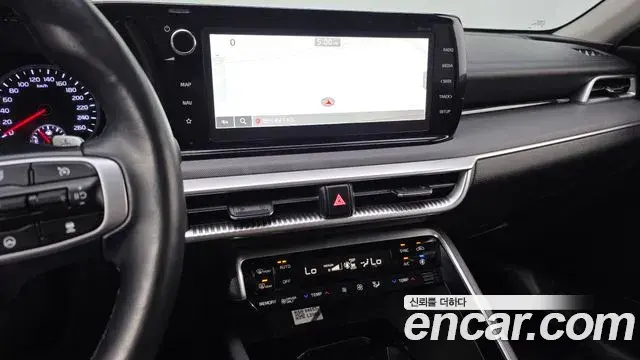 Kia K5 2023 — Şəkil 15/30