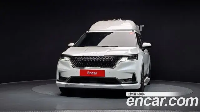 Kia Carnival 2023 — Photo 3/20