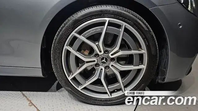Mercedes-Benz E-Class, 2022
