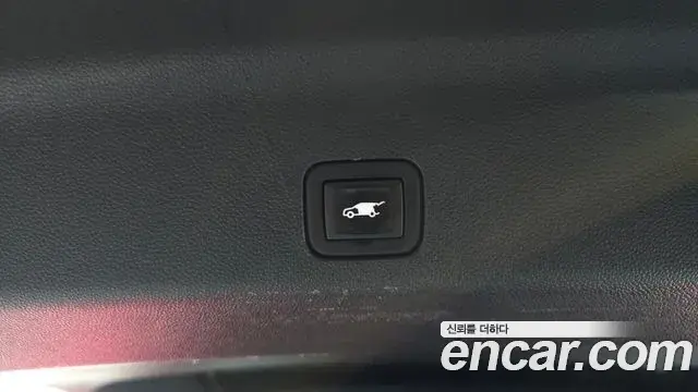 Cadillac Escalade 2021 — Photo 19/20