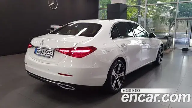 Mercedes-Benz C-Class 2026 — Фото 4/20