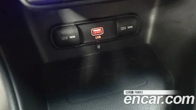 Kia Sportage The Bold 2019 — ფოტო 17/35