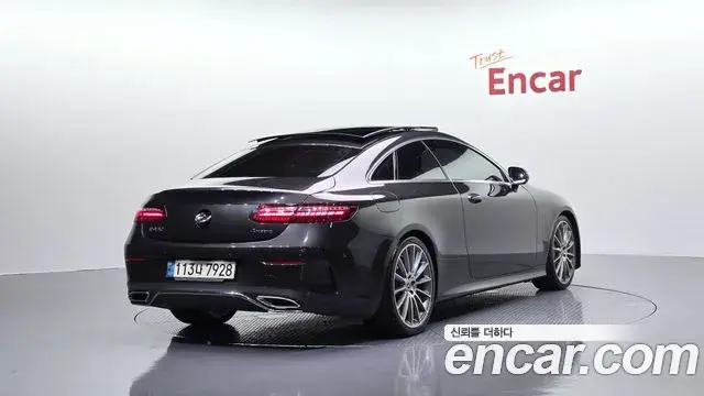Mercedes-Benz E-Class 2021 — Фото 2/20