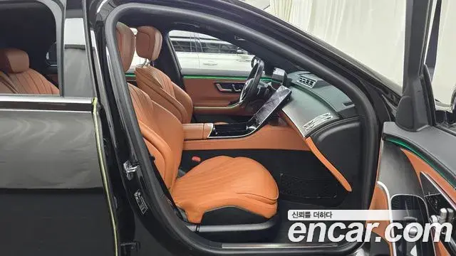 Mercedes-Benz S-Class 2022 — Photo 15/20