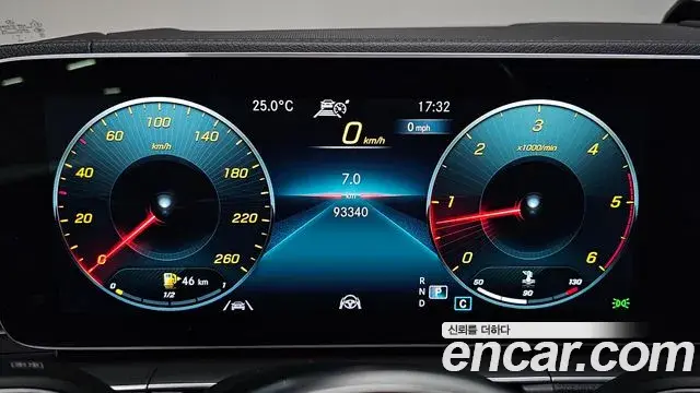 Mercedes-Benz GLE-Class 2022 — Фото 8/20