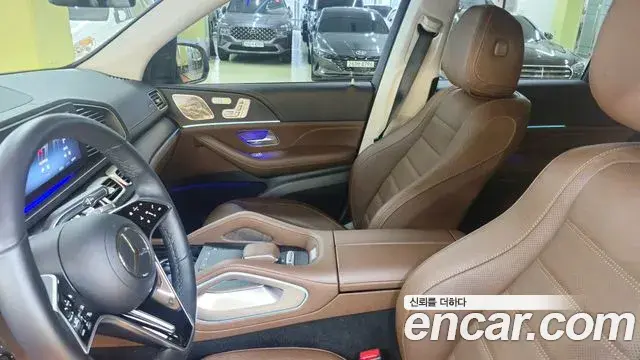 Mercedes-Benz GLE-Class 2025 — Photo 8/20