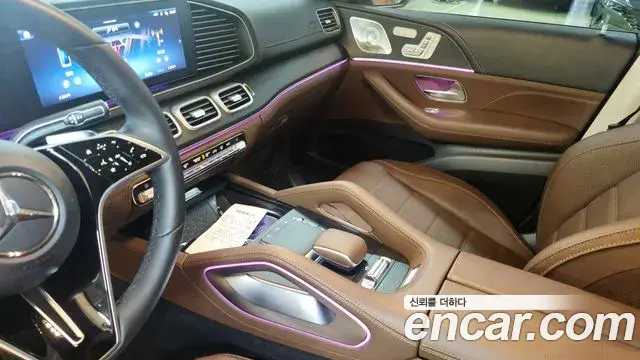 Mercedes-Benz GLE-Class 2025 — Photo 9/20