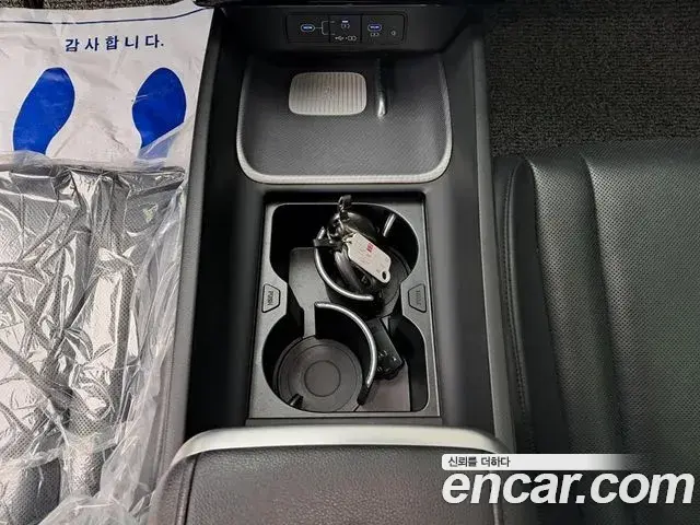 Hyundai Grandeur 2023 — Photo 15/20