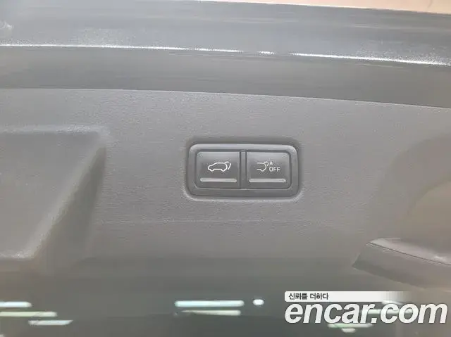 Kia Carnival 2025 — Photo 18/20