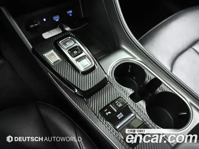 Hyundai Sonata Hybrid 2021 — Şəkil 13/20