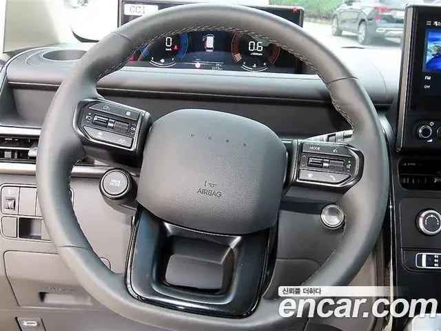 Hyundai Staria 2026 — Photo 8/18
