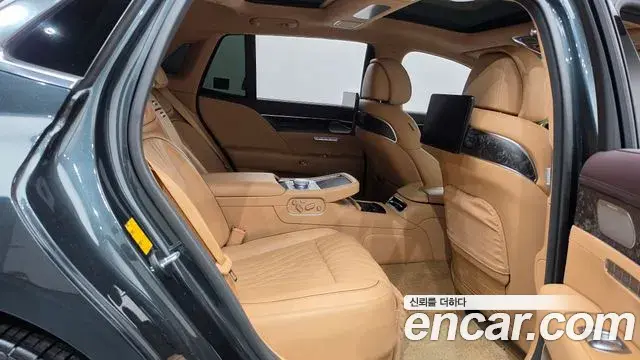 Genesis G90 2023 — Фото 11/20