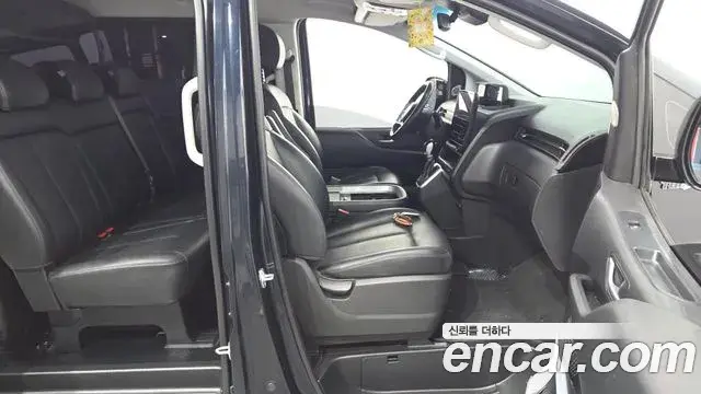 Hyundai Staria 2023 — Şəkil 10/20
