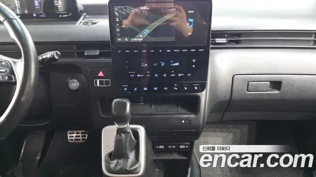 Hyundai Staria 2023 — Şəkil 14/20