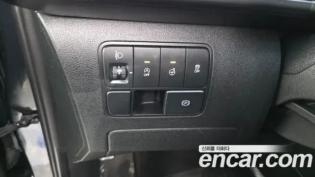 Hyundai Staria 2023 — Şəkil 18/20