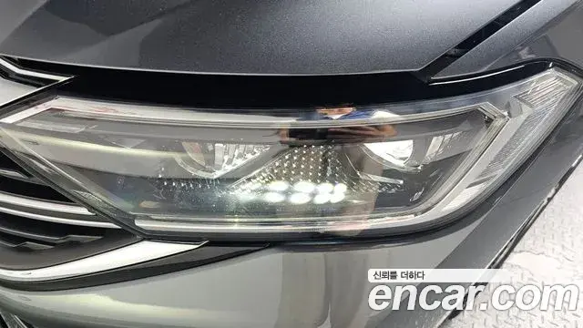 Volkswagen Jetta 2023 — ფოტო 28/35