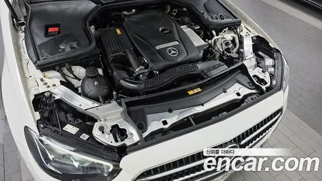 Mercedes-Benz E-Class 2021 — Фото 6/20