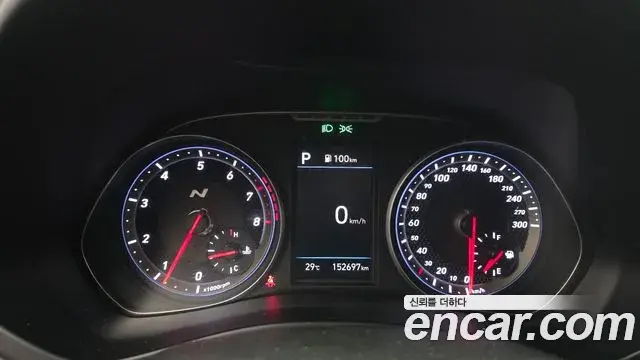 Hyundai Veloster 2020 — Фото 8/20