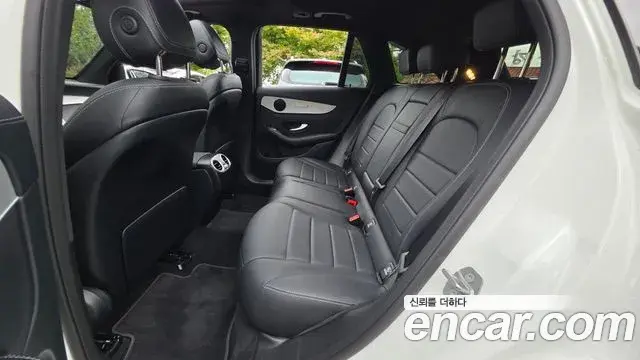 Mercedes-Benz GLC-Class 2020 — Photo 12/20