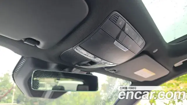 Mercedes-Benz GLC-Class 2020 — Photo 19/20