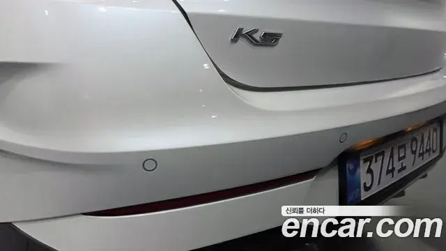 Kia K5 2022 — ფოტო 21/30