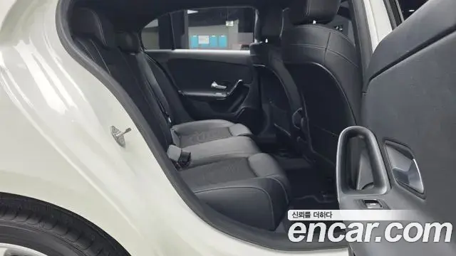 Mercedes-Benz A-Class 2020 — Фото 11/20
