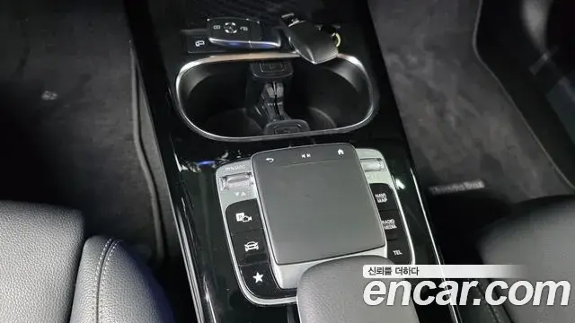 Mercedes-Benz A-Class 2020 — Фото 18/20