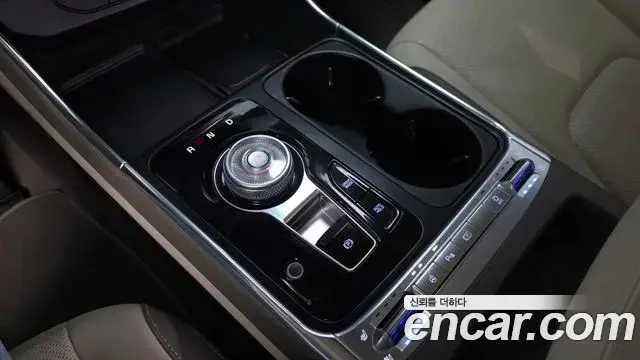Kia Carnival 2024 — Photo 9/20