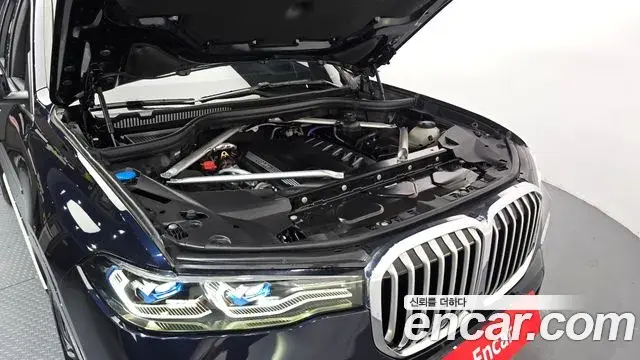 BMW X7 2022 — Фото 5/20