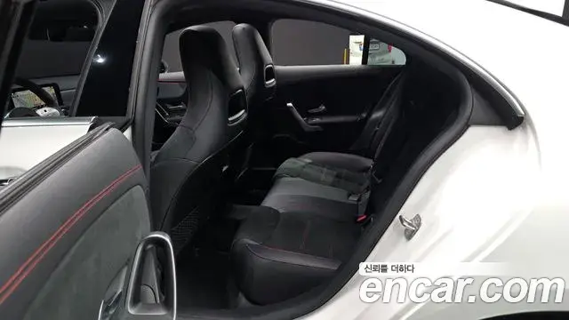 Mercedes-Benz CLA-Class 2023 — Фото 12/20