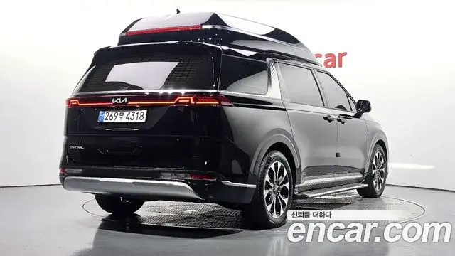 Kia Carnival 2023 — Photo 2/20