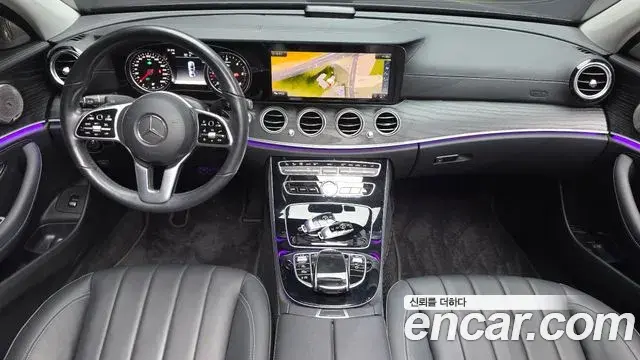 Mercedes-Benz E-Class 2020 — Photo 6/20