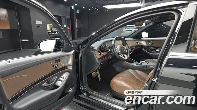 Mercedes-Benz S-Class 2018 — Photo 10/20