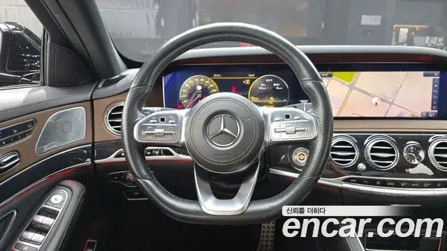 Mercedes-Benz S-Class 2018 — Photo 13/20