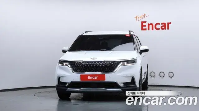 Kia Carnival 2021 — Фото 3/20