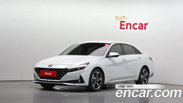 Hyundai Avante 2021 — Фото 1/20