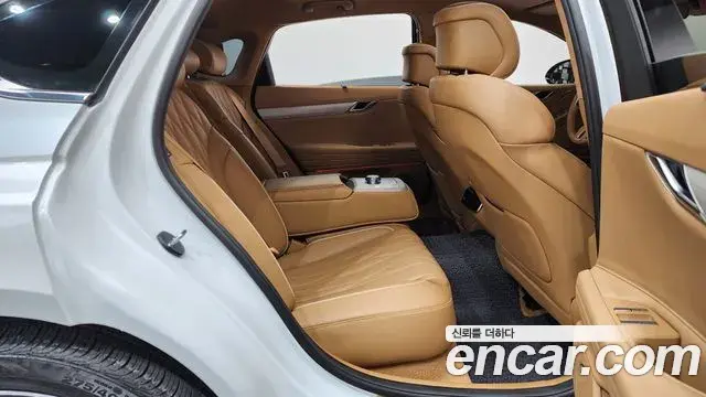 Genesis Electrified G80 2024 — Photo 11/20