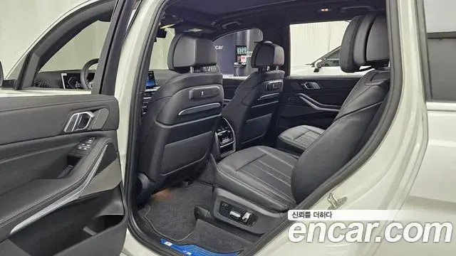 BMW X7 2025 — Şəkil 12/20