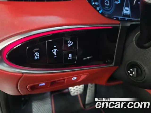 Genesis GV70 2021 — Photo 13/20