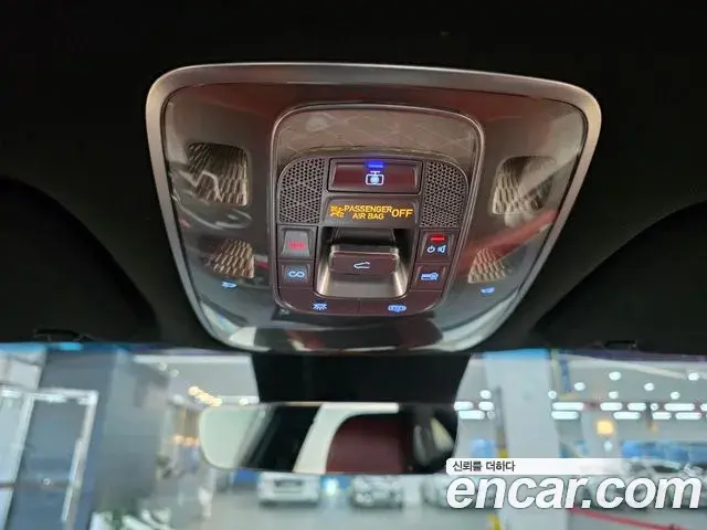 Genesis GV70 2021 — Photo 19/20