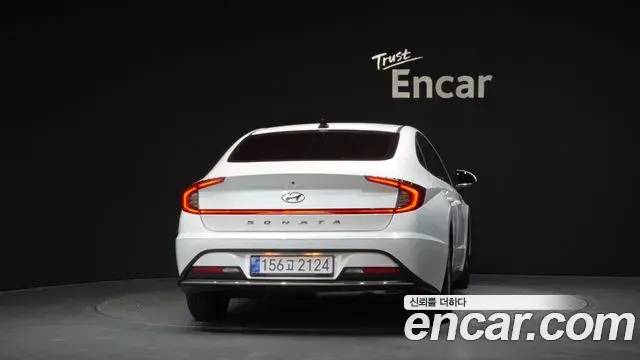 Hyundai Sonata 2022 — Фото 4/20