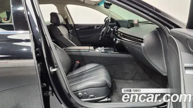 Genesis Electrified G80 2021 — Photo 15/20