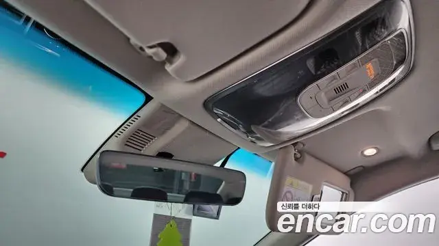 Genesis Electrified G80 2021 — Photo 16/20