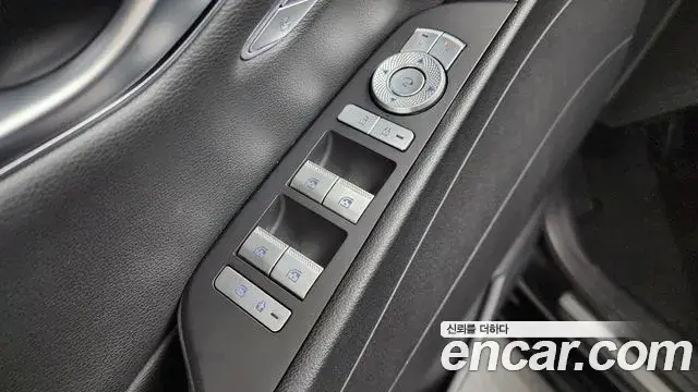 Genesis Electrified G80 2021 — Photo 17/20