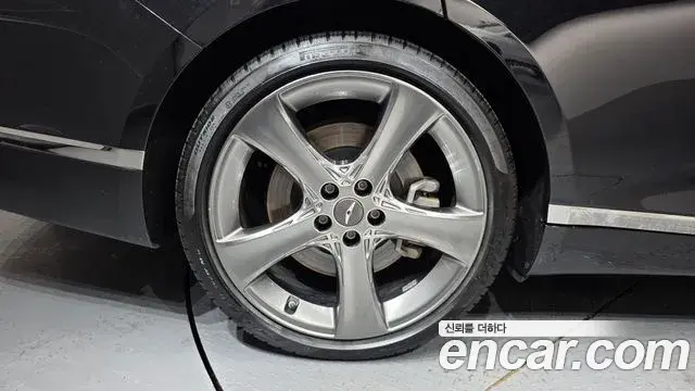 Genesis Electrified G80 2020 — Photo 5/20