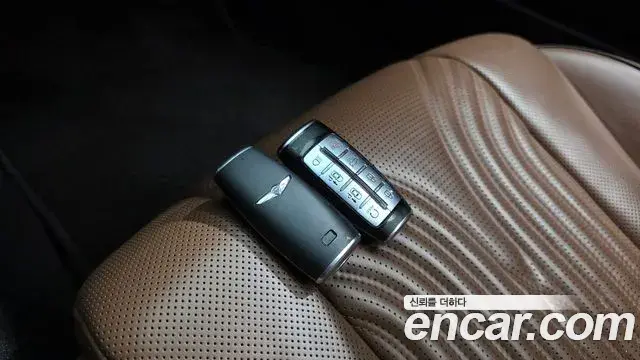 Genesis Electrified G80 2020 — Photo 15/20