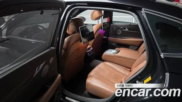 Genesis Electrified G80 2020 — Photo 19/20
